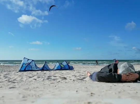 Kitesurfing
